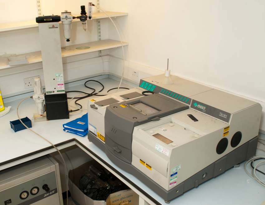 FTIR Spectrometer