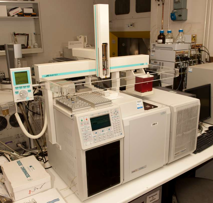 Saturn 2000 GC/MS & 8400 autosampler