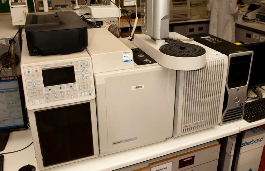 Saturn 2000 GC/MS & 8400 autosampler