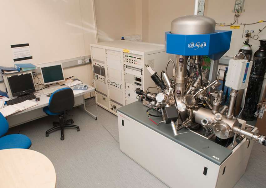 Escalab250 system inc electron gun