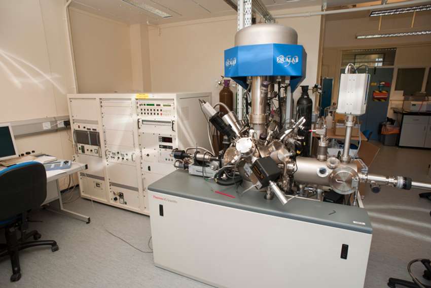 Escalab250 system inc electron gun