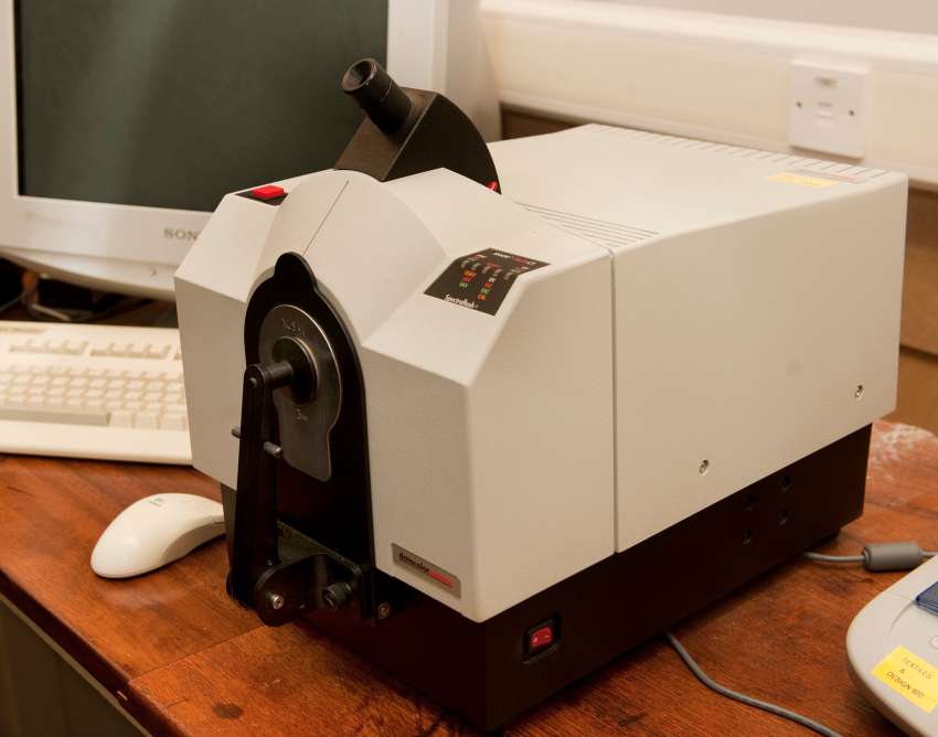 Colour Spectrophotometer System