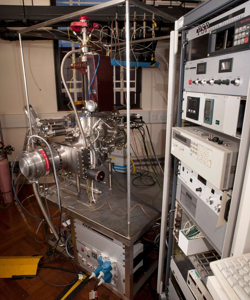 UHV Chamber for Low Temp Surface Science