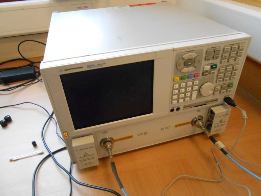 Microwave Vector Network Analyser