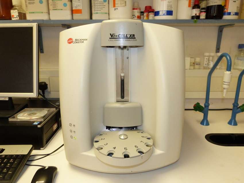 Cell Viability Analyzer  (VI-Cell XR)