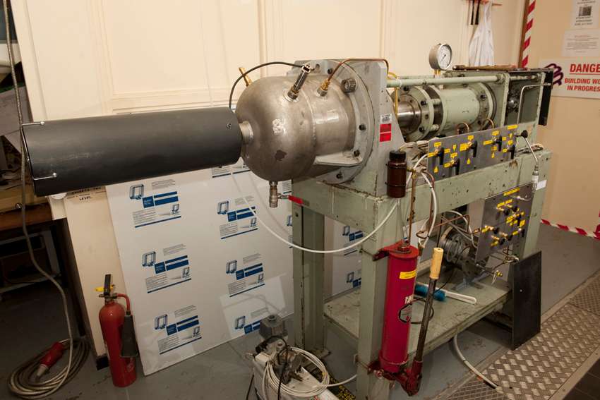 Large Rapid Compression Machine