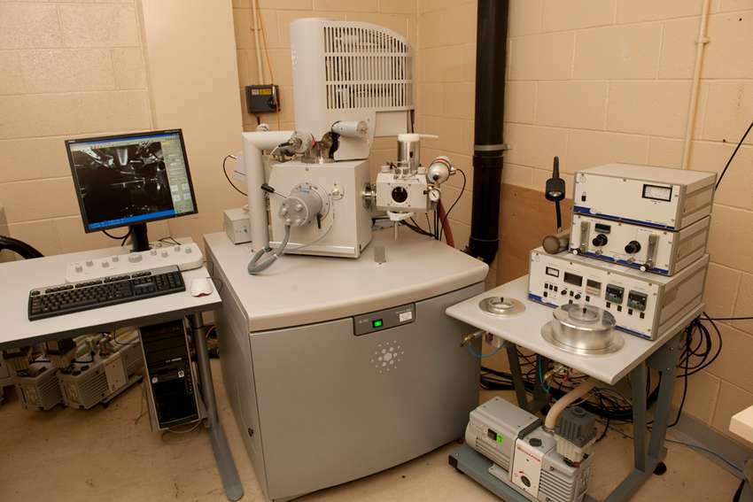 Quanta 200 Scanning Electon Microscope