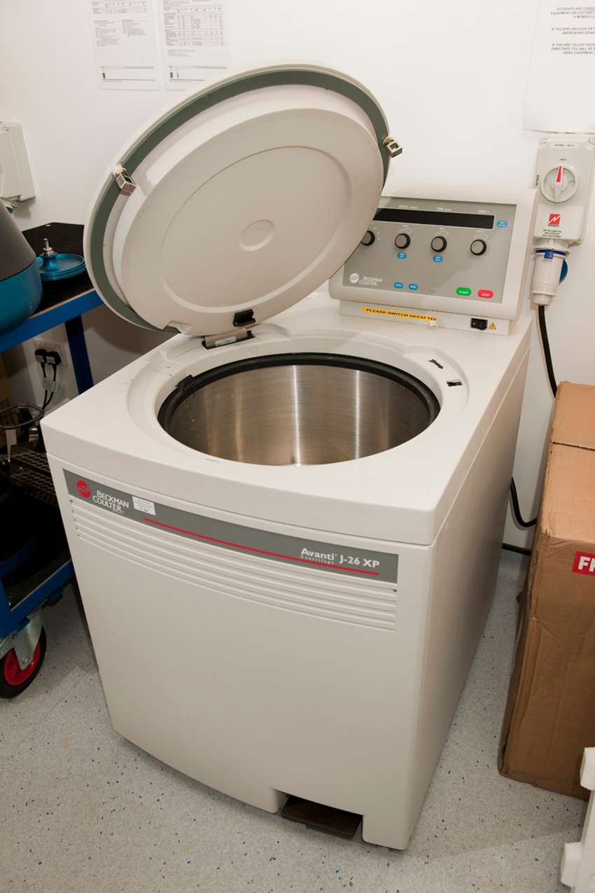 Centrifuge Avanti J-26XP