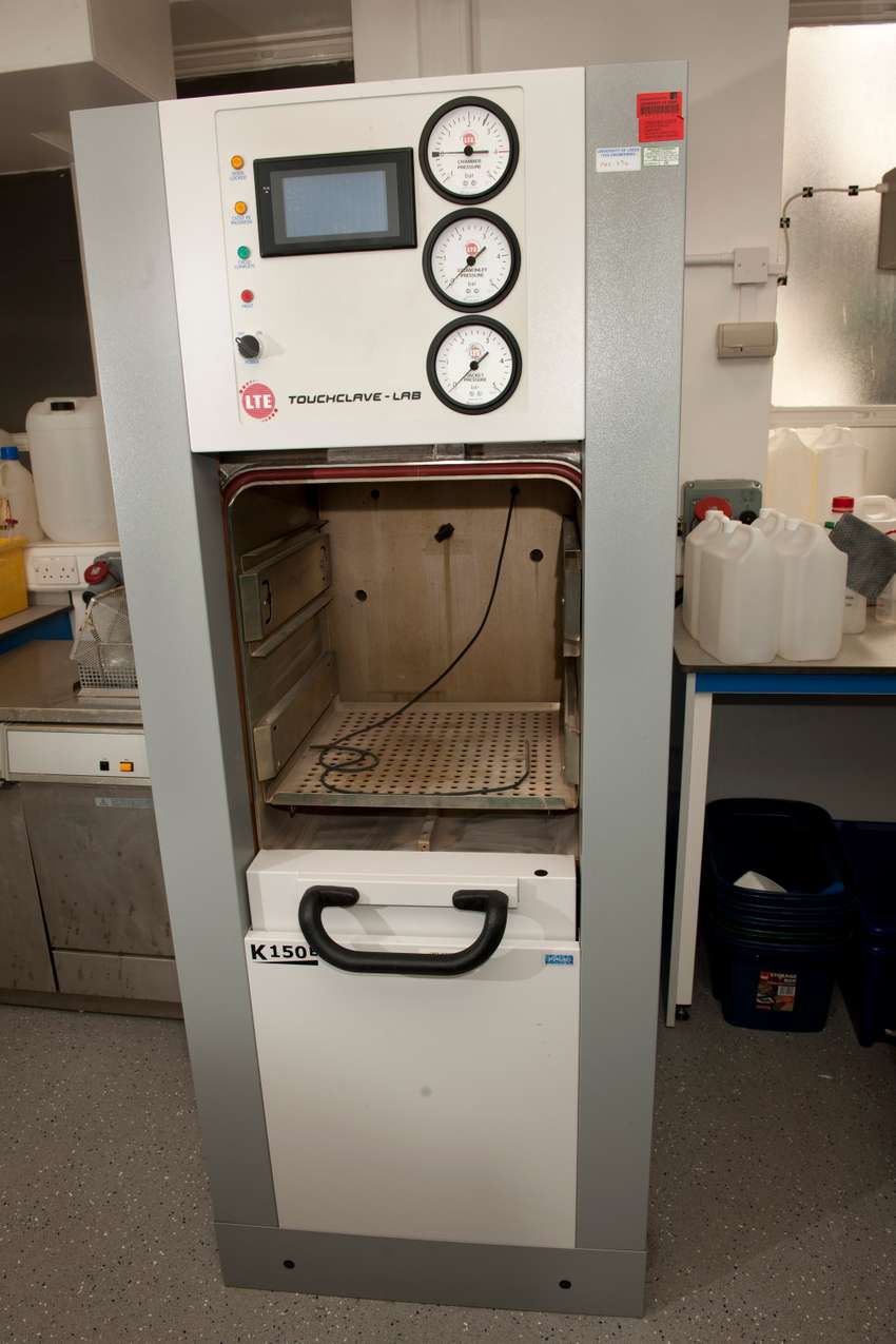 Autoclave