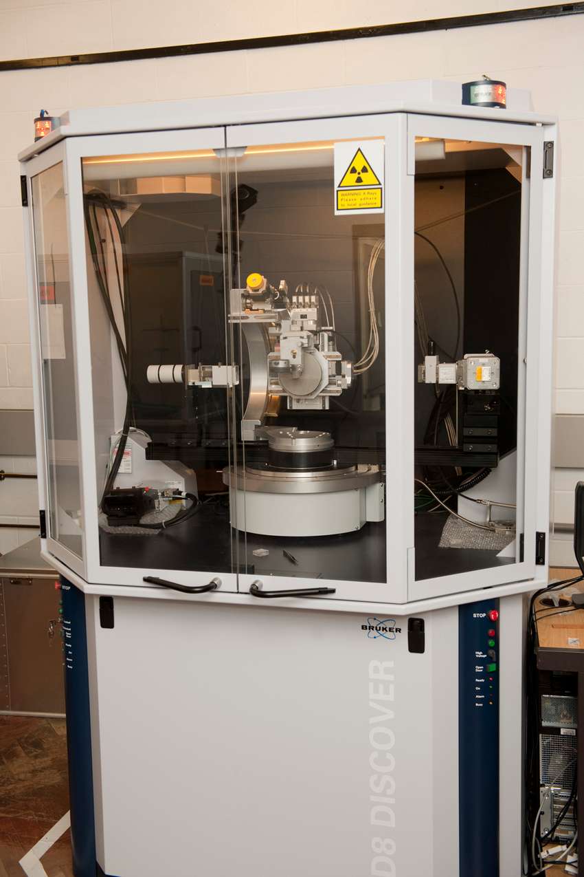 D8 Discovery Diffractometer system