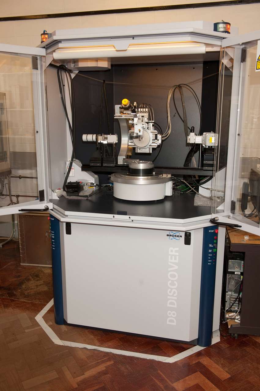 D8 Discovery Diffractometer system