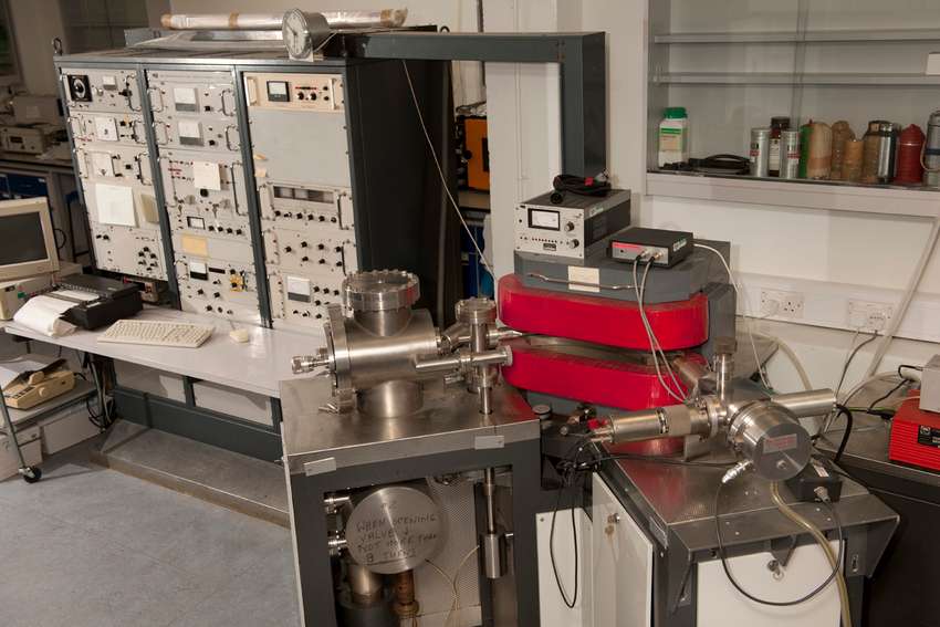 Mass Spectrometer