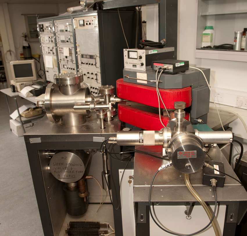 Mass Spectrometer