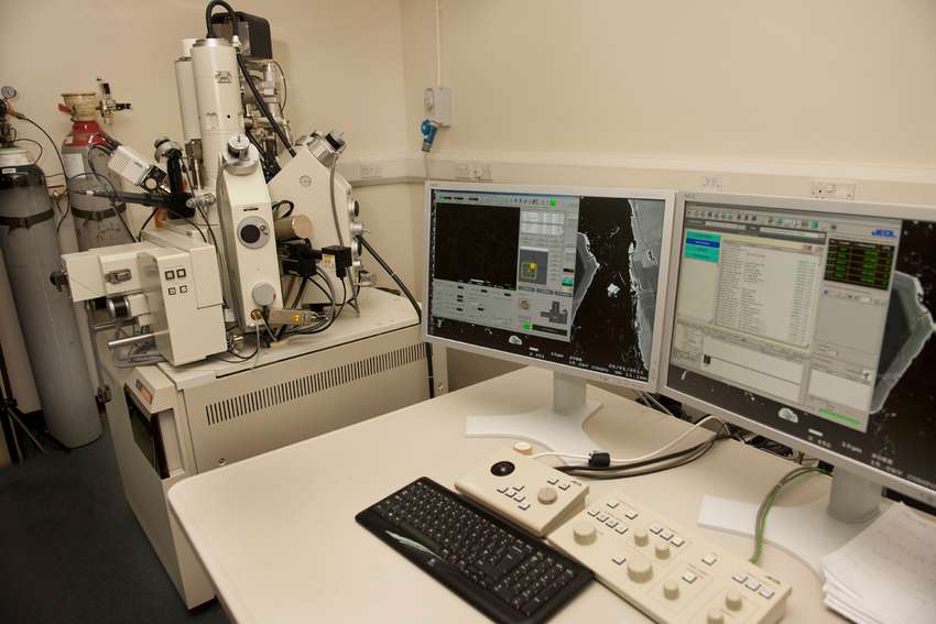 Electron Probe MicroAnalyser