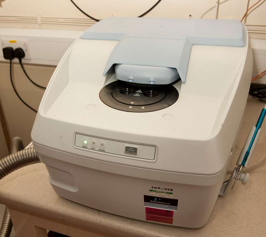 Differential Scanning Calorimeter (DSC)