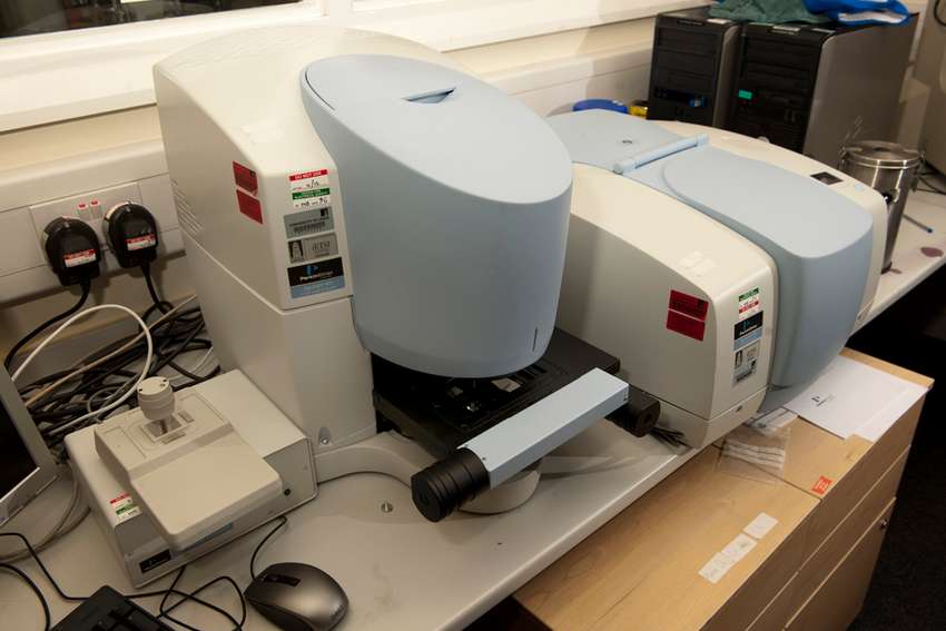 Spotlight 400 FTIR