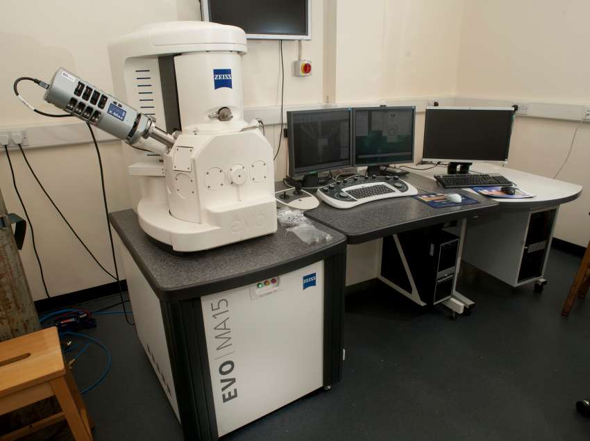 Carl Zeiss EVO MA15 VP-SEM