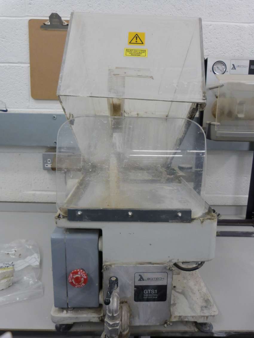 Thin Sectioning Saw