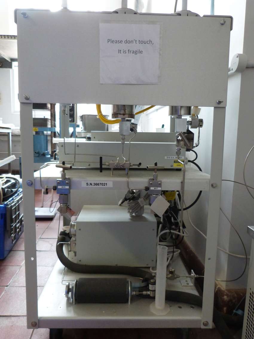 Supercritical Fluid Extraction System