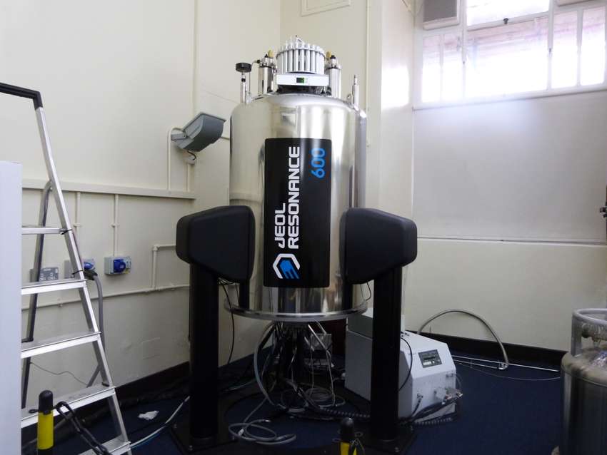 NMR (600MHz, Jeol ECA)