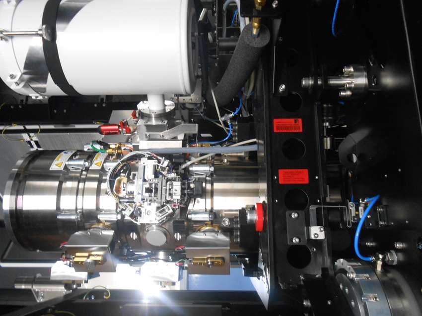 Scanning transmission electron microscop